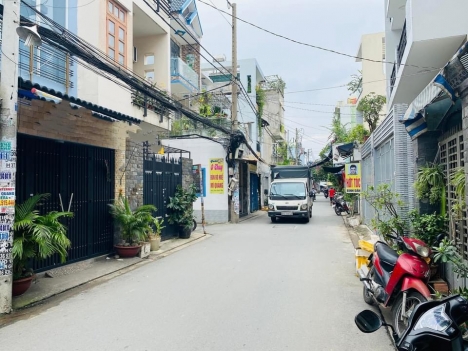 Bán nhà hẻm kinh doanh đường số 12 gần Aeon Tân Phú. Giá 5.9 tỷ TL