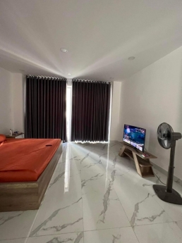 HHA210.4 Nhà mặt tiền Quận 1 TPHCM giá rẻ, 82 m 2, giảm 3 tỷ. Ngang bề thế, kinh doanh đa nghành
