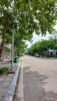 Cần Bán Biệt thự LK Vinhome Thăng Long, An Khánh, Hoài Đức 160m 5T 24,x tỷ