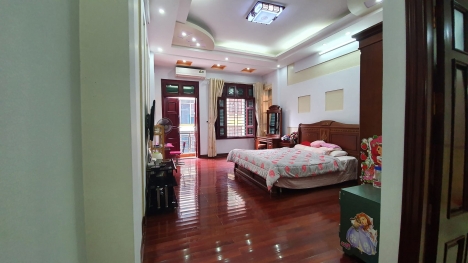 BÁN NHÀ PHỐ PHƯƠNG MAI, ĐỐNG ĐA, Ô TÔ ĐỖ CỬA, 60M2 4T MT 6M, GIÁ 6.5 TỶ