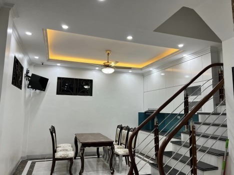 BÁN NHÀ 5 TẦNG THANG MÁY, VĂN QUÁN, Ô TÔ KD, FULL NỘI THẤT, 55M x 5T Giá 9.5 tỷ