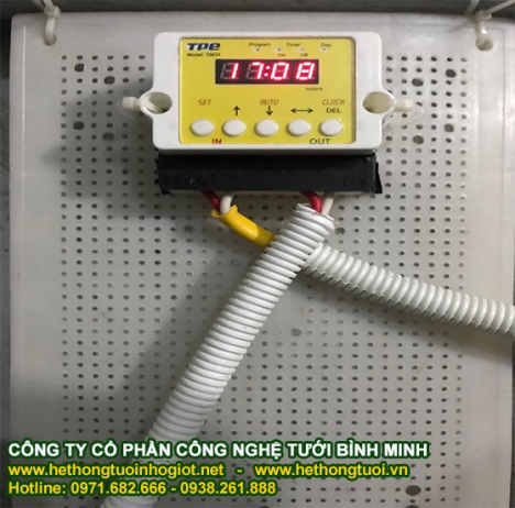Lọc đĩa Azud, hệ thống lọc tự động Azud Tây Ban Nha, đồng hồ đo áp lực