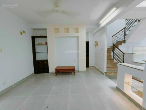 CẦN TIỀN BÁN GẤP NHÀ HẺM XE TĂNG ĐẶNG VĂN BI 72M2,