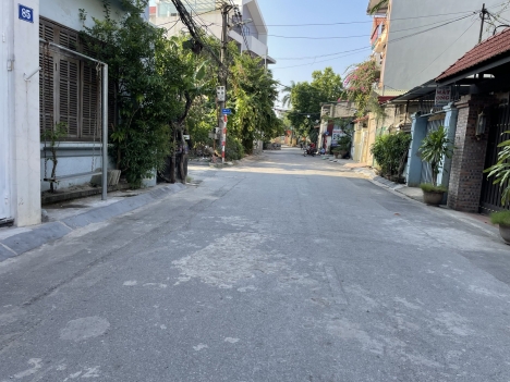 Bán nhà tái định cư Xóm Lò, Thanh Am,ngõ 2 ô tô tránh, 50m, 5 tỷ2