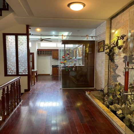 Phân lô, ô tô 16 chỗ Nguyễn Phong Sắc 66m2 xây 5T, mặt tiền 4.6m giá chào 11.2 tỷ, khu dân trí cao