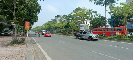 Bán nhà vị trí đẹp mặt tiền đường Đàm Quang Trung, 68 m2, mặt tiền 6.2 m, giá 16 tỷ