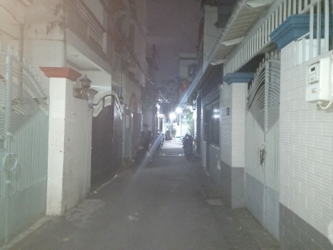 BÁN ĐẤT TẶNG NHÀ CẤP 4, SÁT HXH NGUYỄN VĂN KHỐI, DT KHỦNG 85M2, GIÁ CHỈ NHỈNH 80TR/1M2