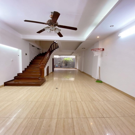 Phân lô, ô tô 16 chỗ Nguyễn Phong Sắc 66m2 xây 5T, mặt tiền 4.6m giá chào 11.2 tỷ, khu dân trí cao