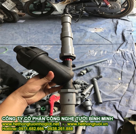 Lọc đĩa Azud, hệ thống lọc tự động Azud Tây Ban Nha, đồng hồ đo áp lực