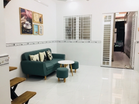 Bán Nhà Quận 9 Đỗ Xuân Hợp 2 Tầng 36m2 Tặng Nội Thất chỉ hơn 2 Tỷ Gía Rẻ
