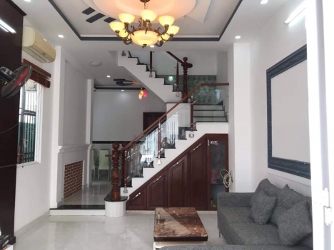 BÁN GẤP NHÀ VIP HẺM 1979 THÔNG RA 80 DƯƠNG CÁT LỢI, TT NHÀ BÈ, GIÁ CHỈ NHỈNH 5 TỶ