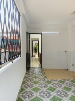 Bán nhà phố Bùi Xương Trạch, 40m2 mới xây 5 tầng, giá 5,2 tỷ