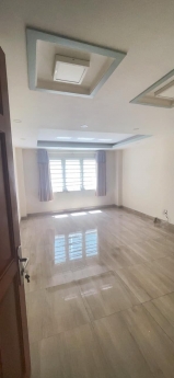 Nhà 5 Tầng lý Văn Phức, Ngay Võ Thị Sáu,Hẻm Trước Nhà 8m, Sát Mặt Tiền, Giam Gấp 2 Tỷ.