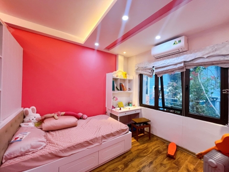 BÁN NHÀ DOÃN KẾ THIỆN CẦU GIẤY, SIÊU HIẾM, 5M RA Ô TÔ, NHÀ ĐẸP Ở NGAY, GIÁ 4 TỶ 8