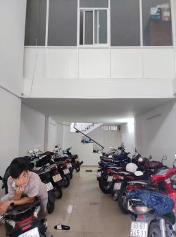 Bán gấp nhà phố Gần Gigamall HIệp Bình Chánh 89m có 9pn Hẻm xe tải