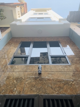 Bán nhà phố Bùi Xương Trạch, 40m2 mới xây 5 tầng, giá 5,2 tỷ