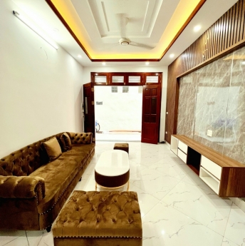 BÁN NHÀ PHỐ MINH KHAI: 44M2, 5 TẦNG, 4 NGỦ, MT 4.2M, NGÕ 3 GÁC NÔNG THOÁNG. 3.6 TỶ