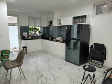 HHA210.4 Nhà mặt tiền Quận 1 TPHCM giá rẻ, 82 m 2, giảm 3 tỷ. Ngang bề thế, kinh doanh đa nghành