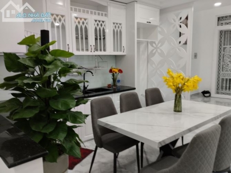 Bán nhà HXH Đặng Thùy Trâm P.13 Bình Thạnh 4x14m 4 Tầng Nhỉnh 8 Tỷ