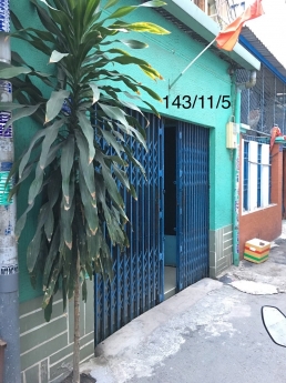 BÁN ĐẤT TẶNG NHÀ CẤP 4, SÁT HXH NGUYỄN VĂN KHỐI, DT KHỦNG 85M2, GIÁ CHỈ NHỈNH 80TR/1M2