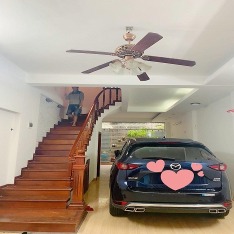 Phân lô, ô tô 16 chỗ Nguyễn Phong Sắc 66m2 xây 5T, mặt tiền 4.6m giá chào 11.2 tỷ, khu dân trí cao