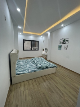 Ngõ 225 Quan Hoa Quận cầu Giấy, Nhà Cạnh Quán Tạp Hoá, 34m, 5T, MT3,2m, Nhỉnh 4 tỷ.