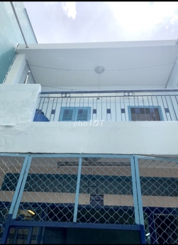 Bán nhà 1 gác gỗ suốt hẻm ba gác Trần Văn Quang P10 Tân Bình