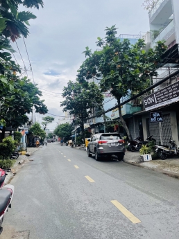 Bán nhà mặt tiền kinh doanh Khuông Việt - Tân Phú, DT 10 x 30 giá chỉ 35 tỷ.