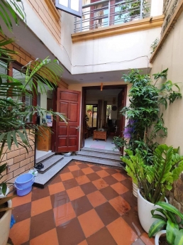 BÁN NHÀ PHỐ BÙI NGỌC DƯƠNG: 44M2, 5 TẦNG, 3 NGỦ, MT 4M, Ô TÔ ĐỖ 10M. 3.5 TỶ