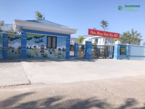 chỉ 1ty2 có ngay mảnh đât tại đông anh , đường rộng 3m ngay cạnh trường học