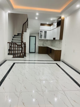 Bán nhà Bằng B, Hoàng Mai, diện tích 40m2, 4,3 tỷ gần KĐT Linh Đàm