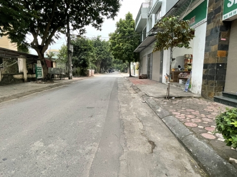 Bán nhà phân lô Thạch Bàn, lô góc, ngõ xe tải 5 tấn đỗ cửa, 112m, MT6m, 9.4 tỷ