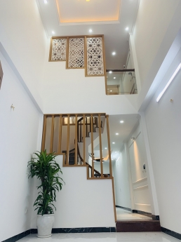 Bán nhà phố Bùi Xương Trạch, 40m2 mới xây 5 tầng, giá 5,2 tỷ