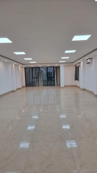 Bán tòa nhà mặt phố Bà Triệu, vị trí VIP, diện tích 290m2, 9 tầng, mặt tiền 9m, giá 315 tỷ,