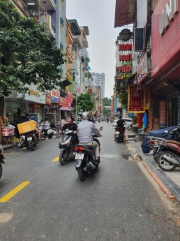 Chỉ hơn 70tr/m sở hữu ngay nhà phố Lê Lợi, khu phố sầm uất nhất Hà Đông, 57m 4.1 tỷ