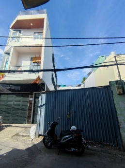 Cần Bán Gấp Đất - P.11 Bình Thạnh - 5.5x11m - 168m2 -Vuông Vức - Hẻm OTO 7m - Giá 76 triệu 1m2