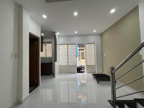 NHÀ XINH, NGAY KHU PHAN XÍCH LONG, 3 TẦNG, GIÁ 4.4 TỶ THƯƠNG LƯỢNG.