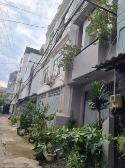 Chỉ 5Tỷ - Có Nhà 2Tầng - 80m2 (4 x 20) - HXH - Phan Huy Ích - Gò Vấp