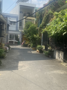 Bán nhà phân lô  Ngân hàng siết Lã Xuân Oai q9. 60m2, 3 tầng chỉ 4 tỷ 75