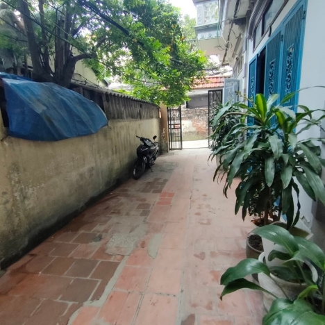 BÁN NHÀ QUẬN CẦU GIẤY 55 x2 T 5 TỶ Ô TÔ KD