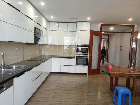 20m ra tới Ô Tô, Ngọc Khánh 75m x 5 tầng, giá 8.4 tỷ