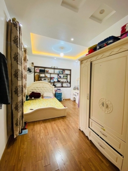 Nhà phố Bắc Cầu cực đẹp, tặng full nội thất, 56 m2, 4T, giá chỉ 3,3 tỷ.