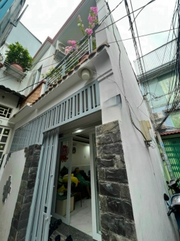BÁN GẤP NHÀ HẺM 31 TRẦN XUÂN SOẠN P.TÂN THUẬN TÂY QUẬN 7 (Xe Hơi Cách nhà 40m). Giá:3 Tỷ 5