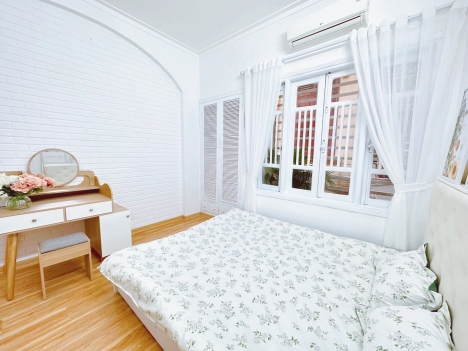 Bán CCMN Lê Thanh Nghị, Hai Bà Trưng, 51m2, 6tầng, MT: 5,7m, giá 8,8 tỷ.