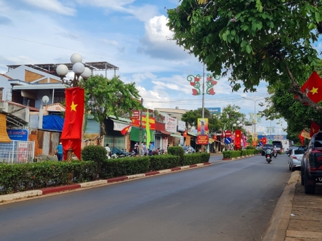 Đất nền giá 365tr/lô đất có 100m² thổ cư đường bê tông sổ hồng riêng sổ sẵn