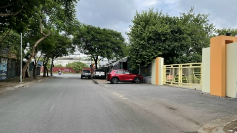 Bán đất Cổ Linh, Bát Khối, đường container tránh, vỉa hè, view trường học, 150m, MT7m, 120tr
