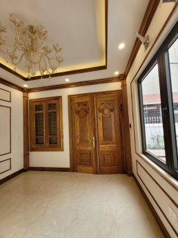 GIẬT MÌNH, Pháo Đài Láng,Lô góc, Ngõ thông, 40m ra P.Đ.L, Trước nhà 3m, 37m2 Nhỉnh 4 tỷ