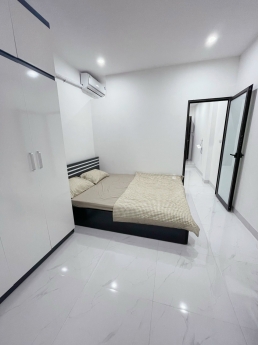 Cần bán nhà Thái Thịnh, Đống Đa, 60m2, 7 tầng, giá 12.4 tỷ.