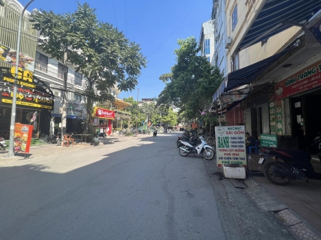 MẶT PHỐ PHÙNG KHOANG, KINH DOANH SẦM UẤT, 62M x 5T, MT4.5m giá 10.6 tỷ: