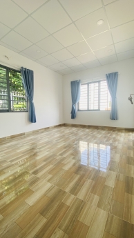 Bán Nhà Tây Hòa Đỗ Xuân Hợp 2 tầng Thiết Kế đẹp 42m2 chỉ hơn 3 Tỷ Gía Rẻ